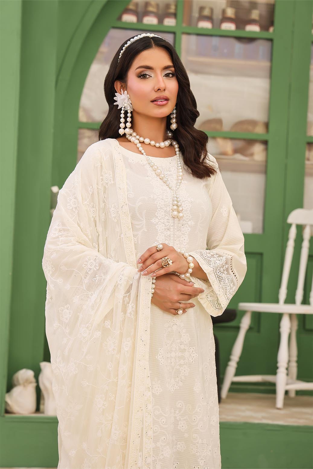 Vanilla Unstitched Dyed Embroidered Doriya Lawn With Exclusive Embroidered Bamber Chiffon Duppata