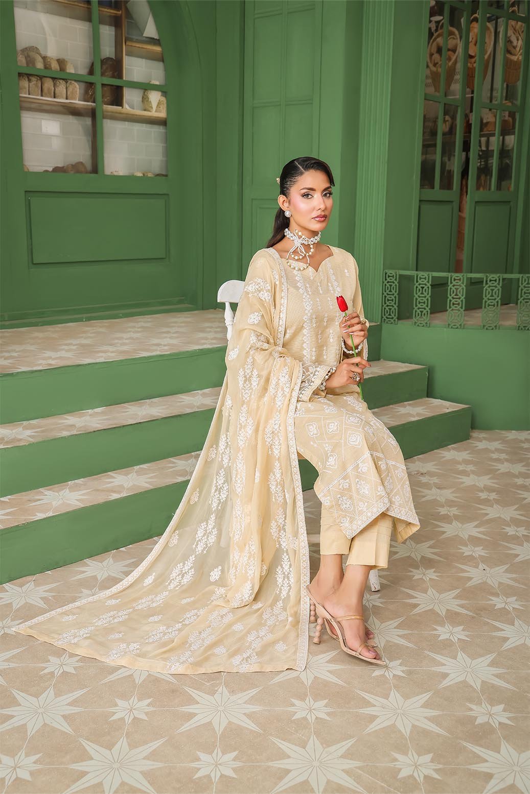 Vanilla Unstitched Dyed Embroidered Doriya Lawn With Exclusive Embroidered Bamber Chiffon Duppata