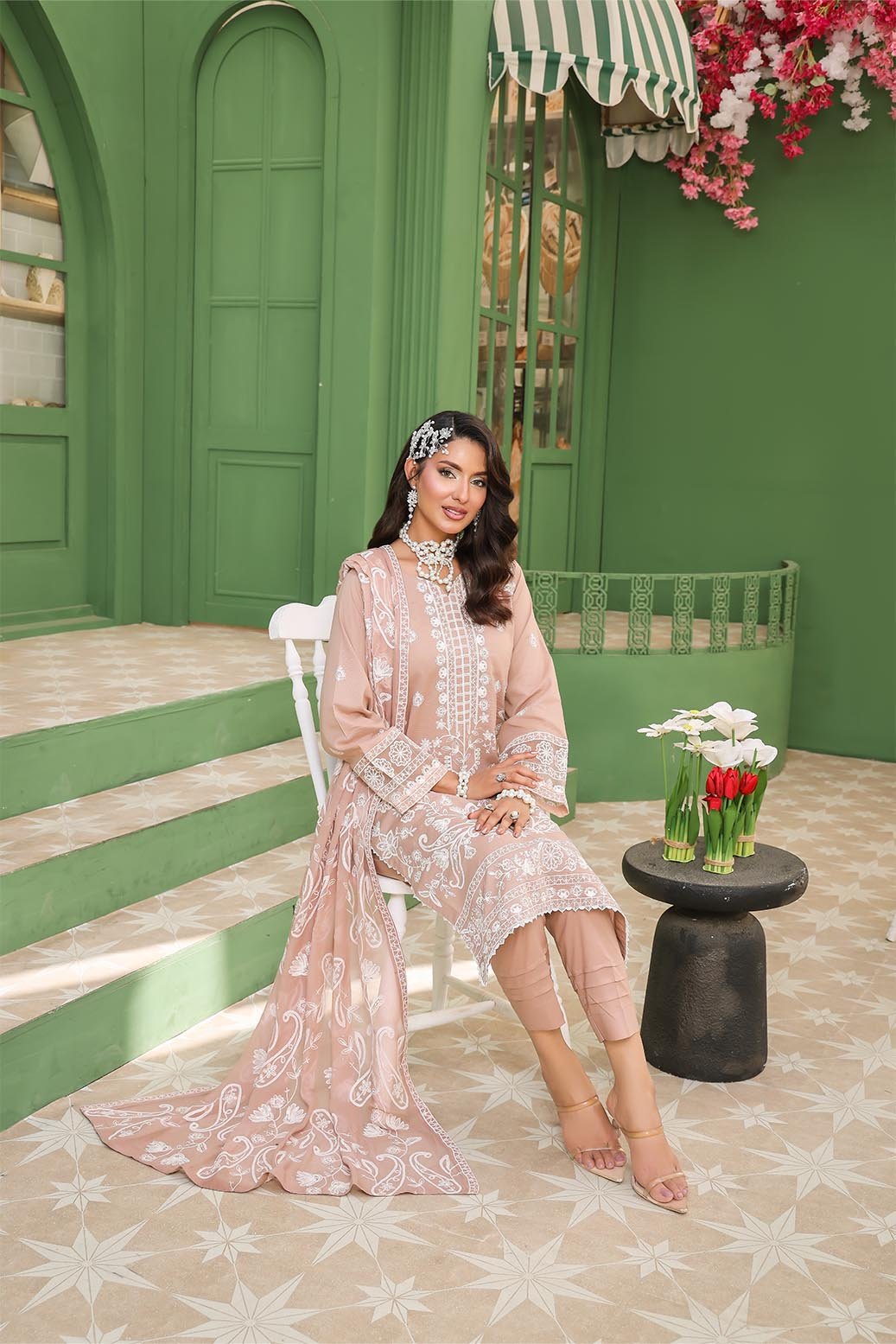 Vanilla Unstitched Dyed Embroidered Doriya Lawn With Exclusive Embroidered Bamber Chiffon Duppata